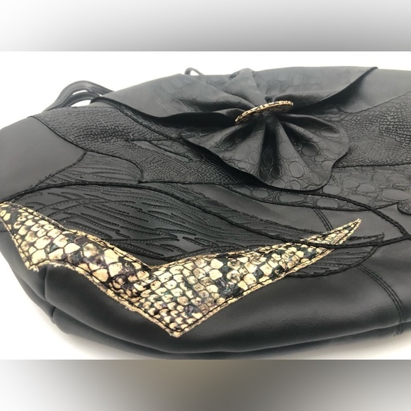 BAGS BY SYLVIA Vintage NWT Oval Snakeskin trim crossbody bag - Picture 5 of 11